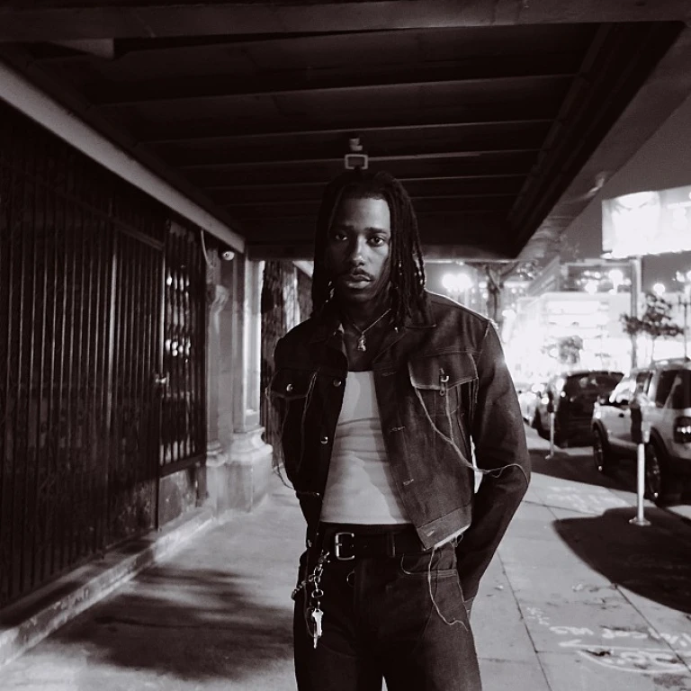 Should You Pair a Belt with Suspenders?