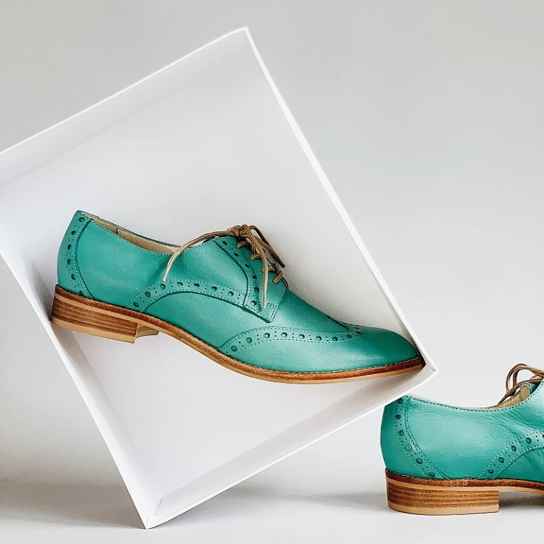 An In-Depth Look at Meyer New York Chinos