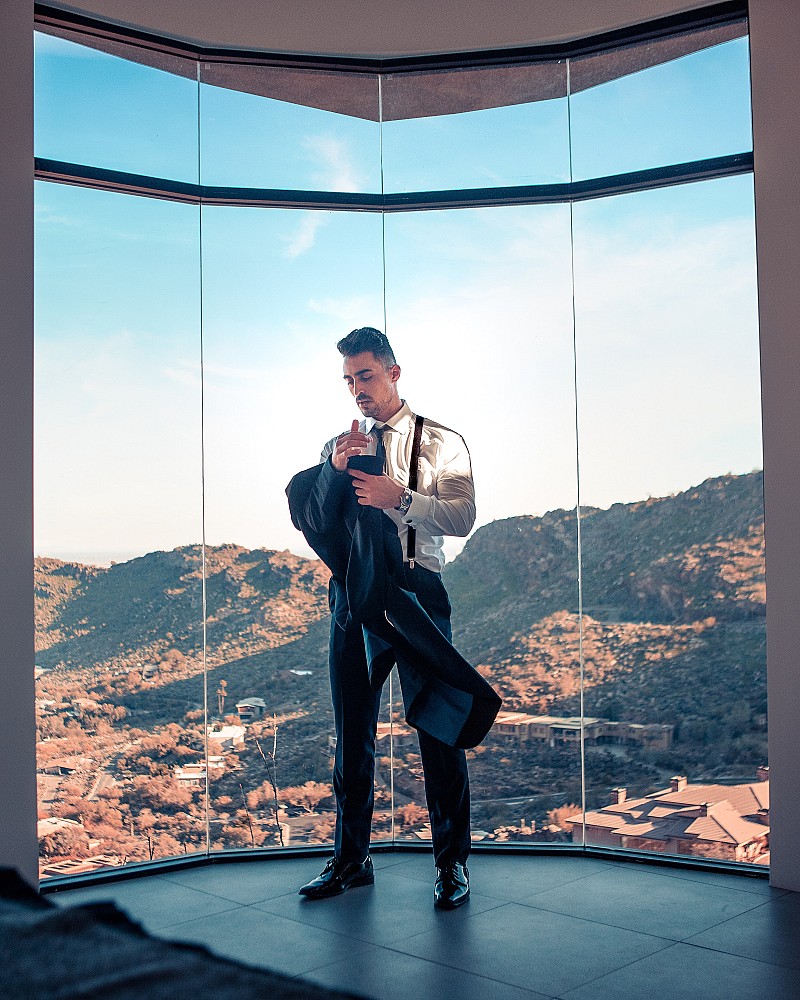 How the corset for men is reshaping modern masculine style