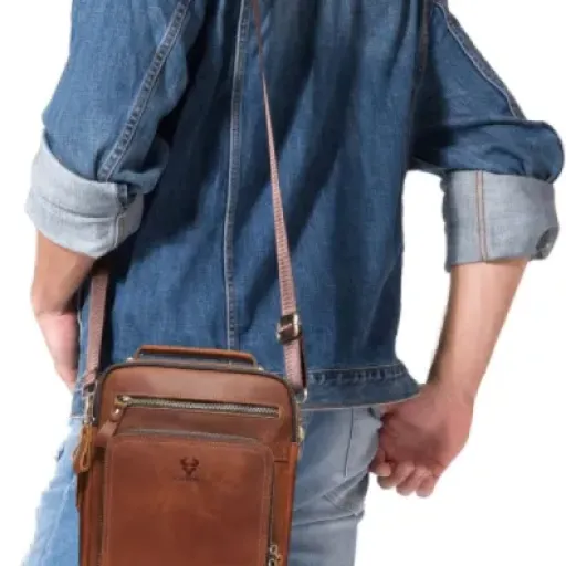 HUMERPAUL Crossbody Bag Review: a compact leather man-bag that keeps its shape and swallows more than you think