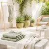 Linen done right: the spring-summer 2026 fabric that saves your outfits from the heat